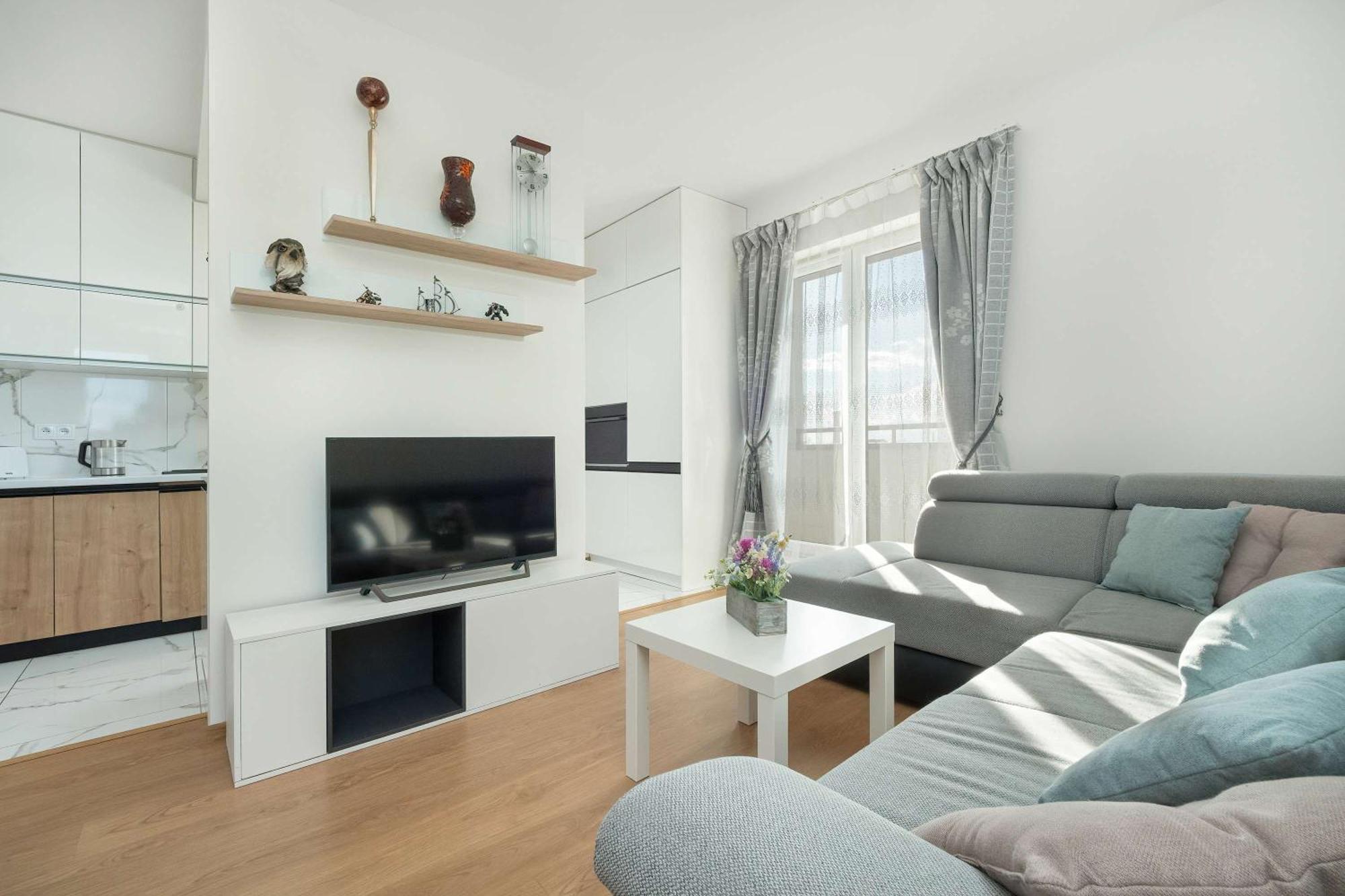 Exceptional 3-bedroom By Renters * Łódź